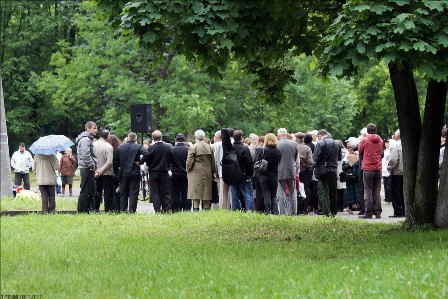 12 июня в Луге, на площади им. Ленина прошел митинг